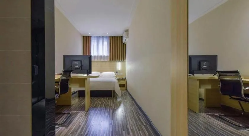 Bed in City Comfort Inn Hotel Guiyang Normal University Yangmingci Metro Station