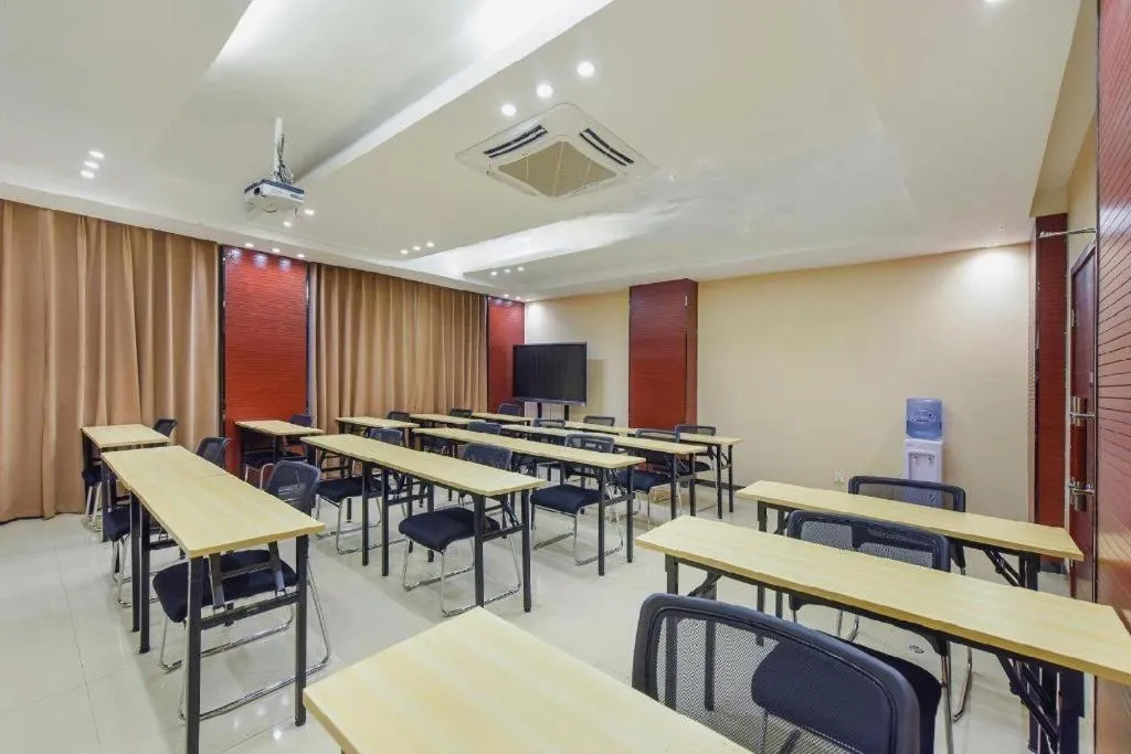 City Comfort Inn Hotel Guiyang Normal University Yangmingci Metro Station