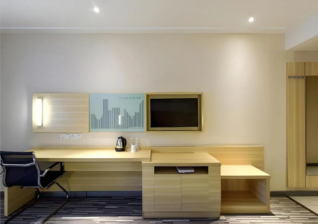 City Comfort Inn Hotel Guiyang Normal University Yangmingci Metro Station