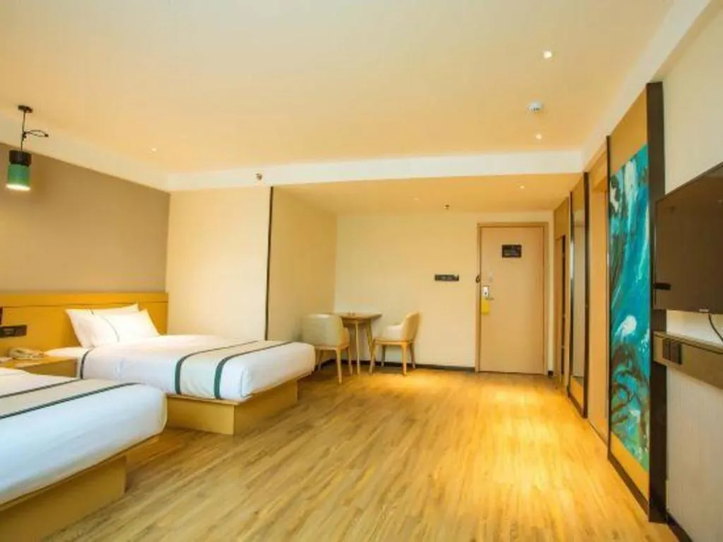 Bed in City Comfort Inn Hezhou Avenue