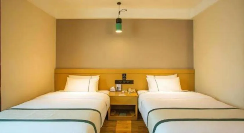 Bed in City Comfort Inn Hezhou Avenue