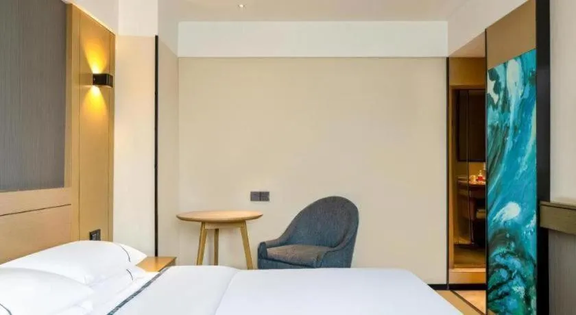 Bed in City Comfort Inn Hezhou Avenue