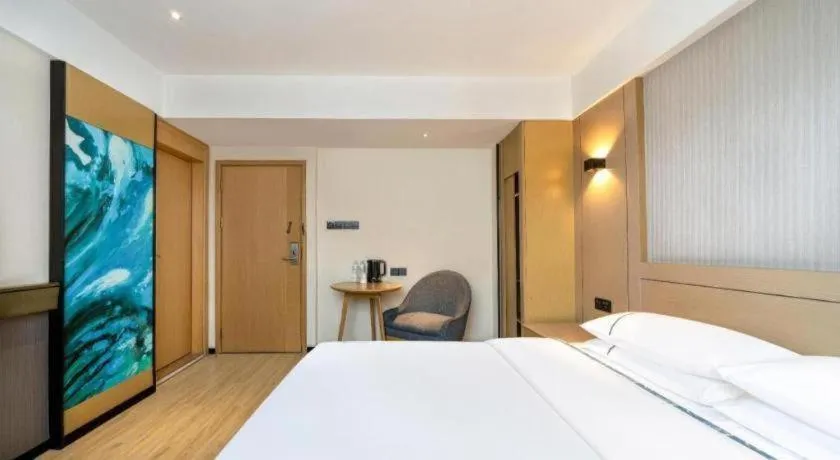 Bed in City Comfort Inn Hezhou Avenue