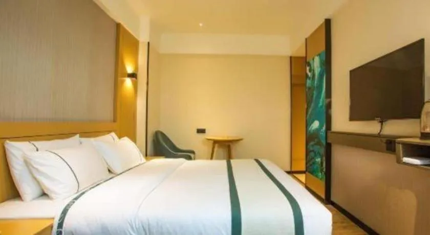 Bed in City Comfort Inn Hezhou Avenue