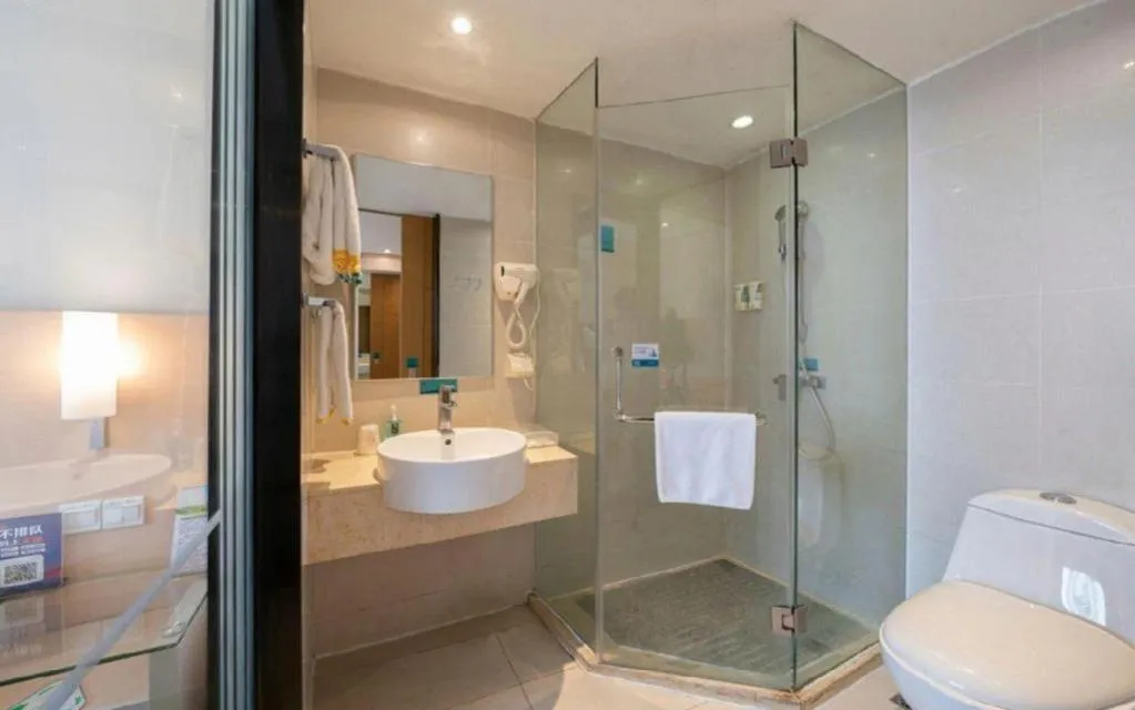 City Comfort Inn Maoming High Speed Railway Station Wenming Road