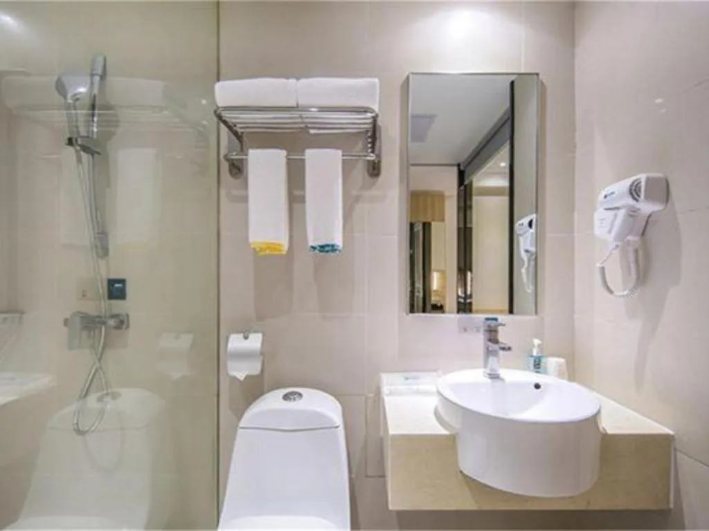 City Comfort Inn Maoming High Speed Railway Station Wenming Road