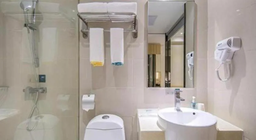 City Comfort Inn Maoming High Speed Railway Station Wenming Road