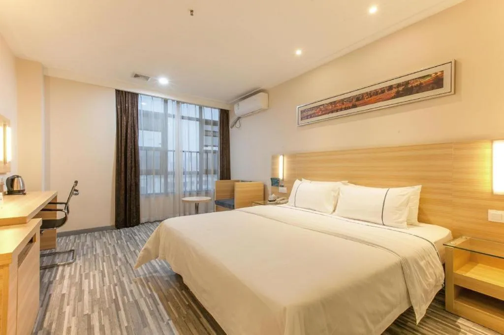 Bed in City Comfort Inn Wuhan Rui'an Street Metro Station