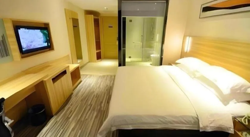 Bed in City Comfort Inn Wuhan Rui'an Street Metro Station