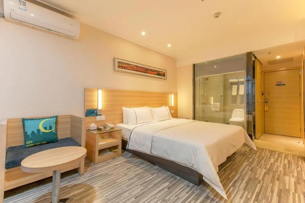 Bed in City Comfort Inn Wuhan Rui'an Street Metro Station