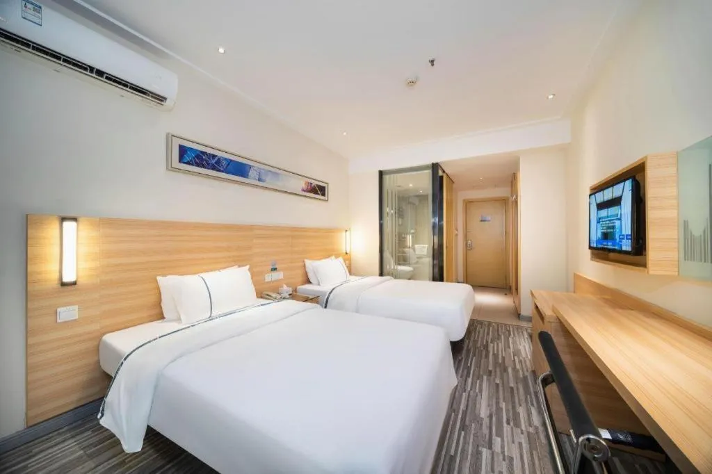 Bed in City Comfort Inn Wuhan Rui'an Street Metro Station