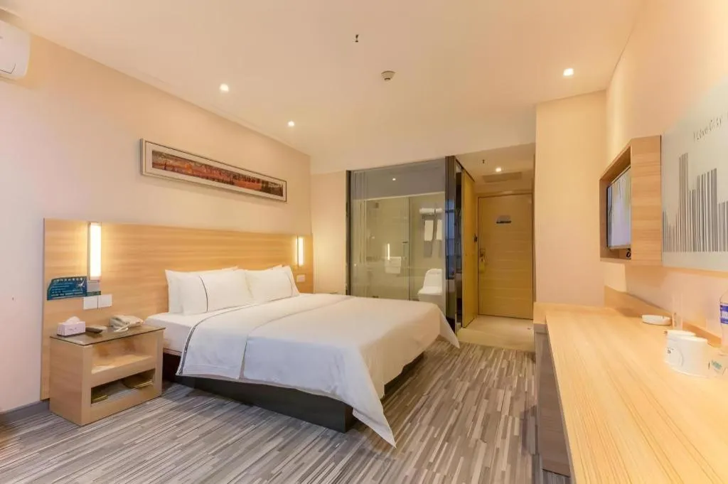 Bed in City Comfort Inn Wuhan Rui'an Street Metro Station