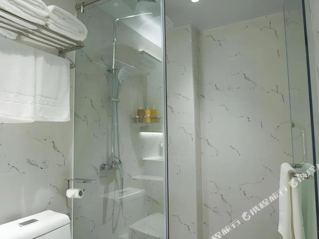 Borrman Hotel Zhuhai Gongbei Port Fuhuali Light Rail