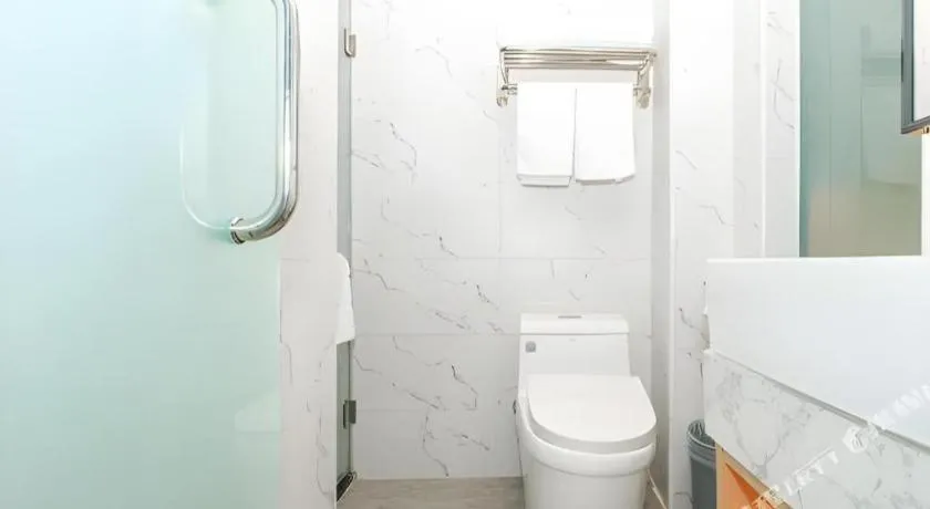 Borrman Hotel Zhuhai Gongbei Port Fuhuali Light Rail