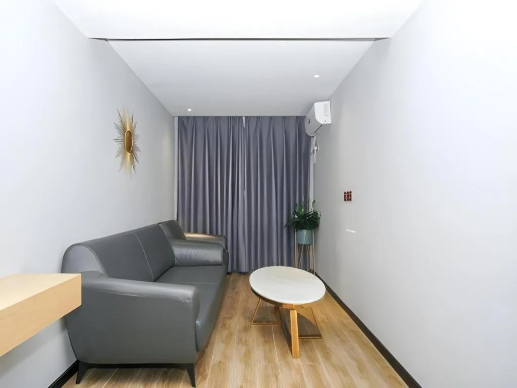 Borrman Hotel Zhuhai Gongbei Port Fuhuali Light Rail