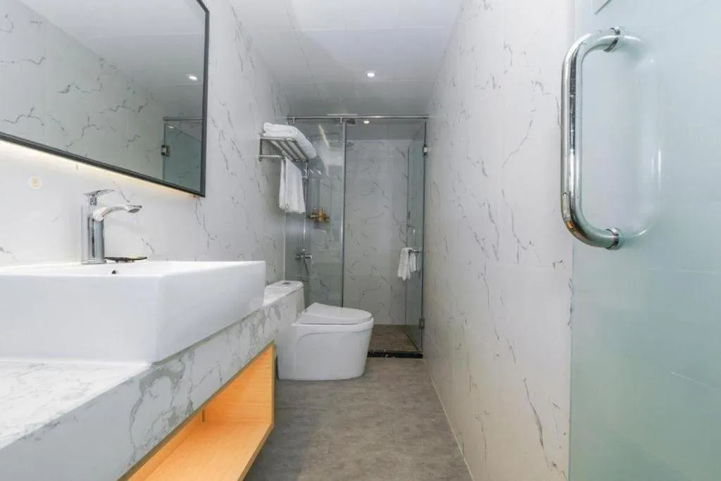 Borrman Hotel Zhuhai Gongbei Port Fuhuali Light Rail