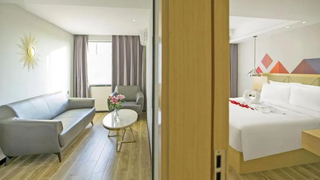 Bed in Borrman Hotel Zhuhai Gongbei Port Fuhuali Light Rail