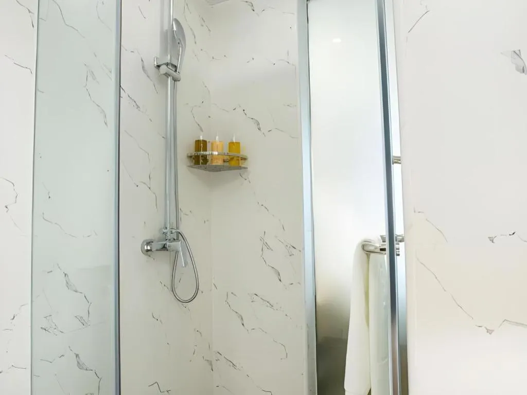 Borrman Hotel Zhuhai Gongbei Port Fuhuali Light Rail