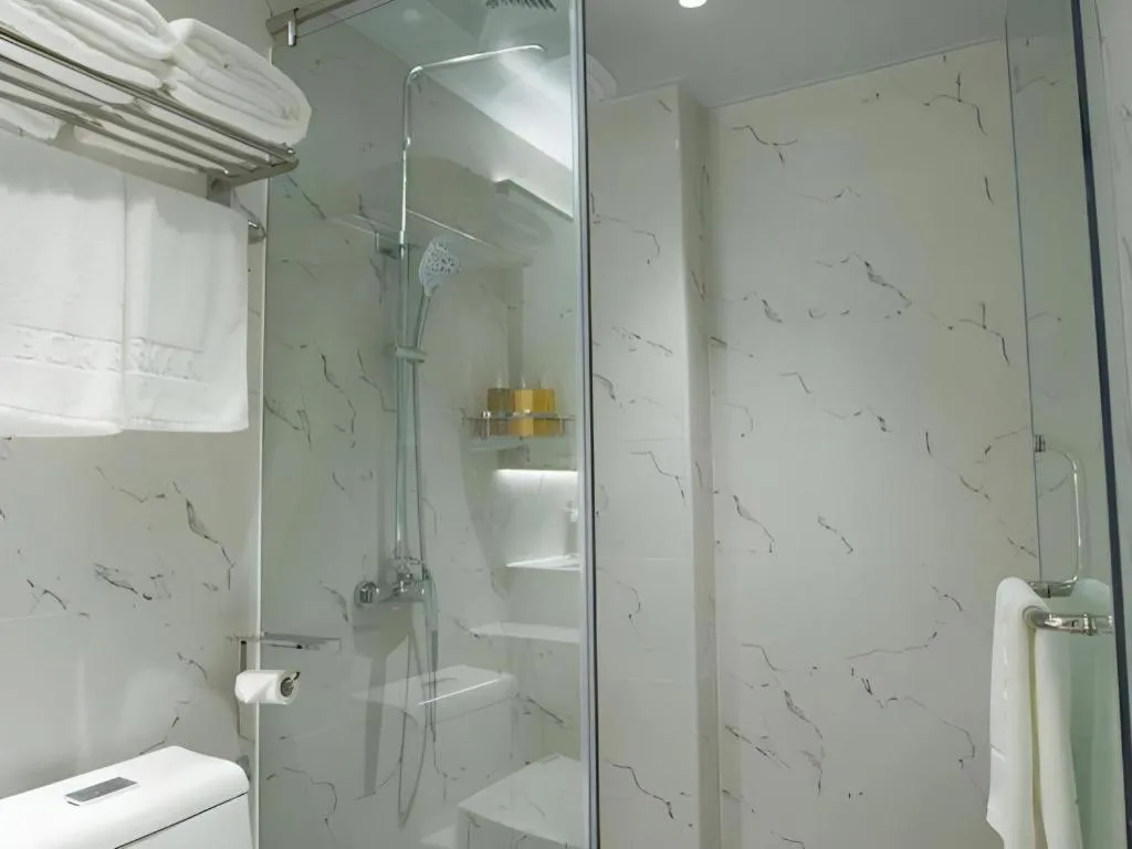 Borrman Hotel Zhuhai Gongbei Port Fuhuali Light Rail