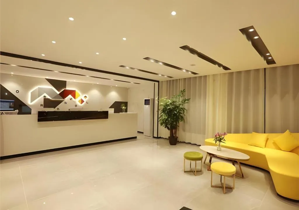 Borrman Hotel Zhuhai Gongbei Port Fuhuali Light Rail