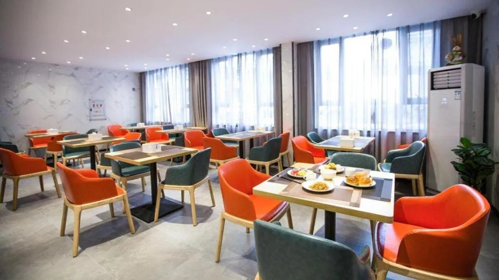 Borrman Hotel Zhuhai Gongbei Port Fuhuali Light Rail