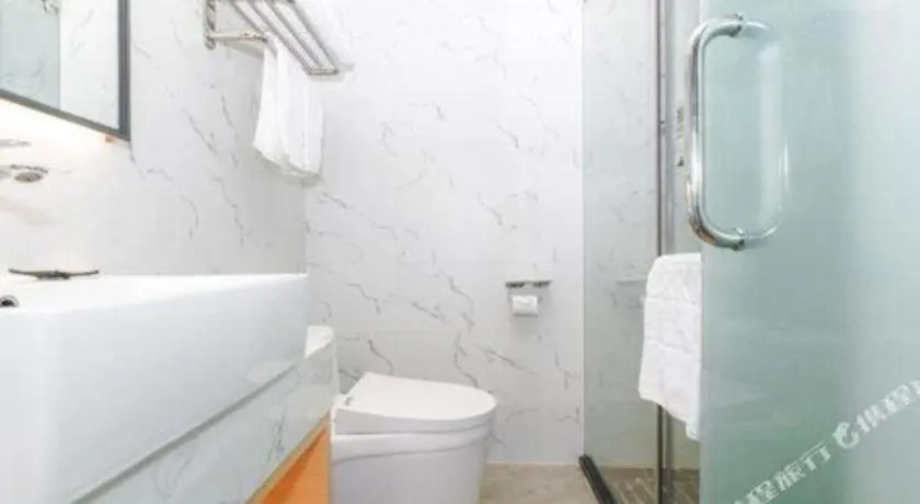 Borrman Hotel Zhuhai Gongbei Port Fuhuali Light Rail