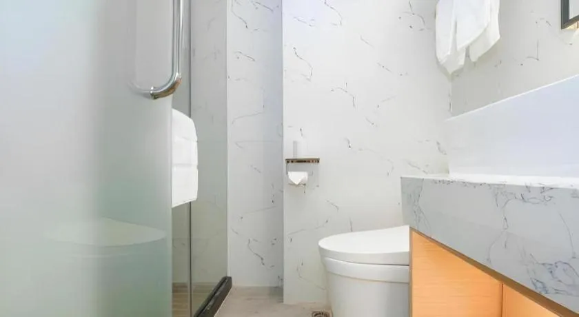 Borrman Hotel Zhuhai Gongbei Port Fuhuali Light Rail