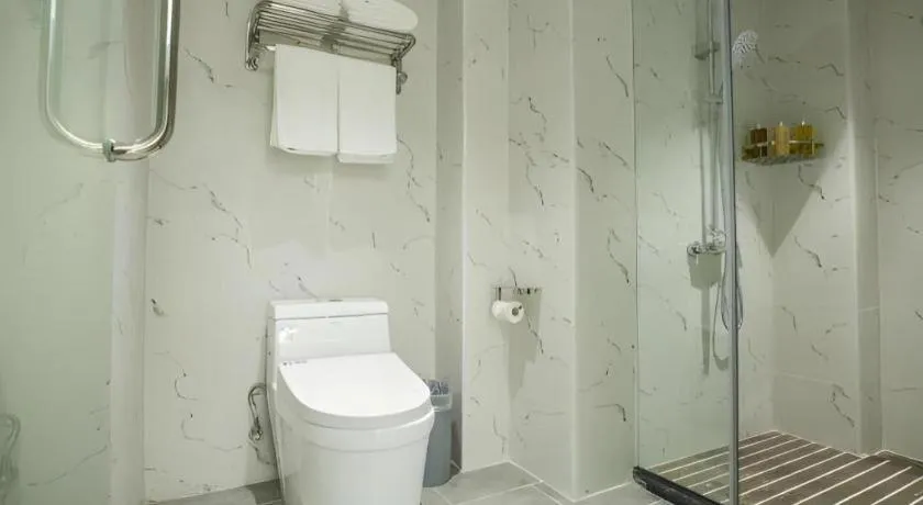 Borrman Hotel Zhuhai Gongbei Port Fuhuali Light Rail