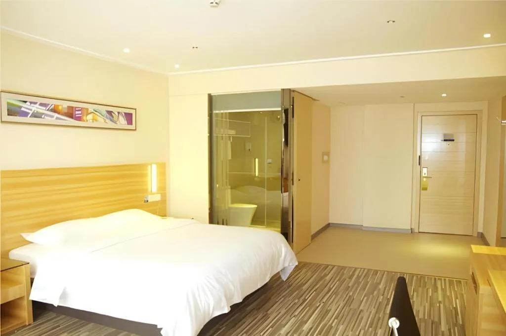 Bed in City Comfort Inn Qianjiang Longxiacheng