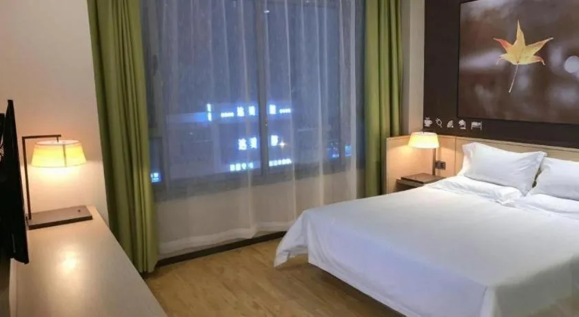 Bed in IU Hotel Taiyuan Changfeng West Street The Mixc