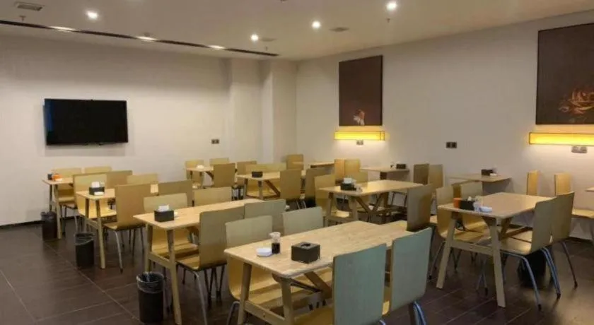 IU Hotel Taiyuan Changfeng West Street The Mixc