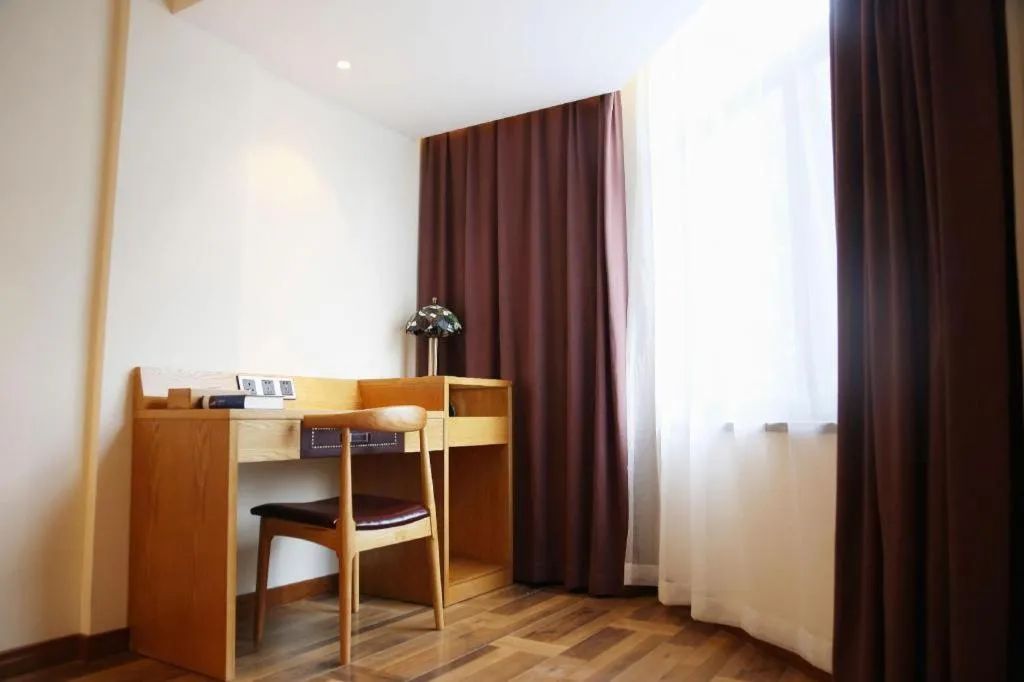 James Joyce Coffetel· Hefei Anhui Agricultural University