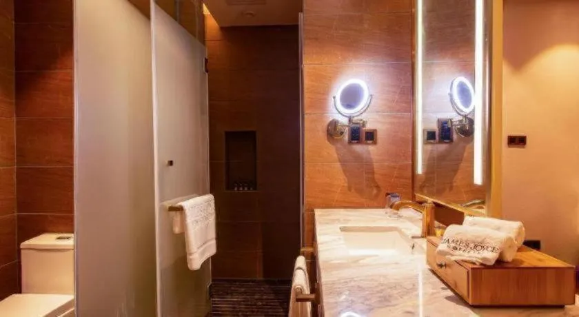 James Joyce Coffetel· Yinchuan International Exhibition Center Wanda Square Qinshui Street