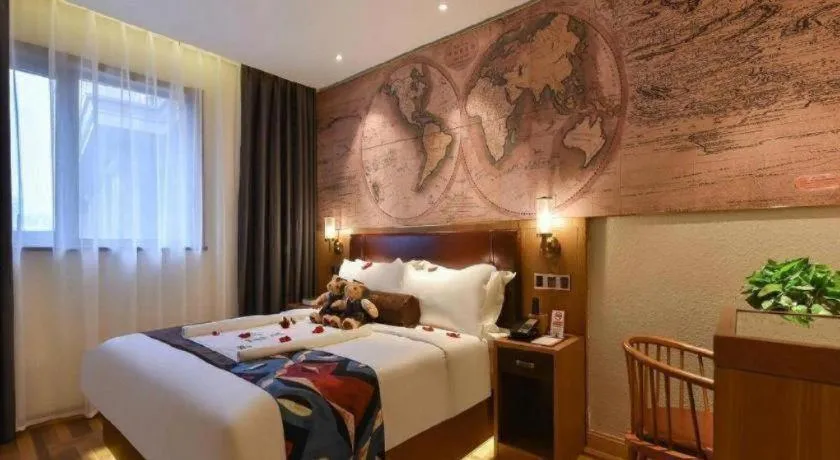 Bed in James Joyce Coffetel Beijing Station