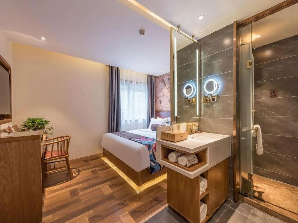 Bed in James Joyce Coffetel Beijing Station