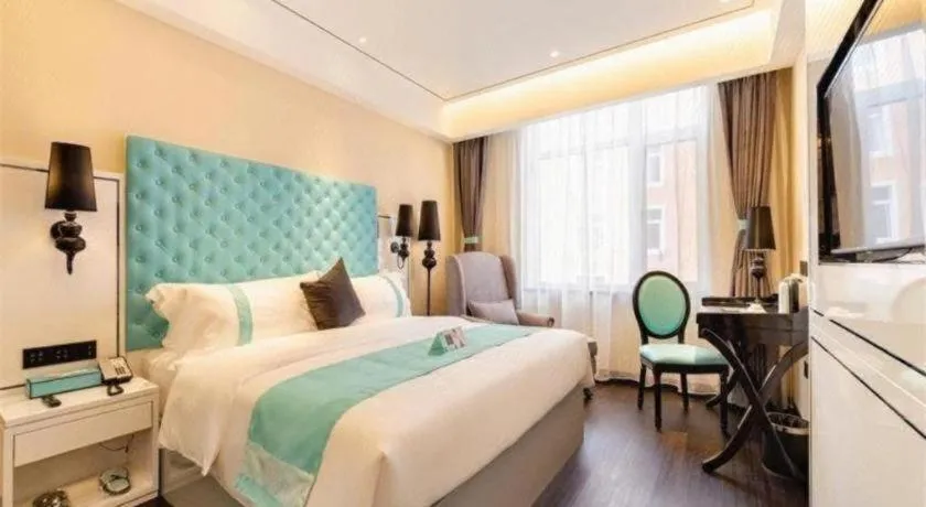 Bed in Xana Hotelle· Dalian Software Park University of Technology