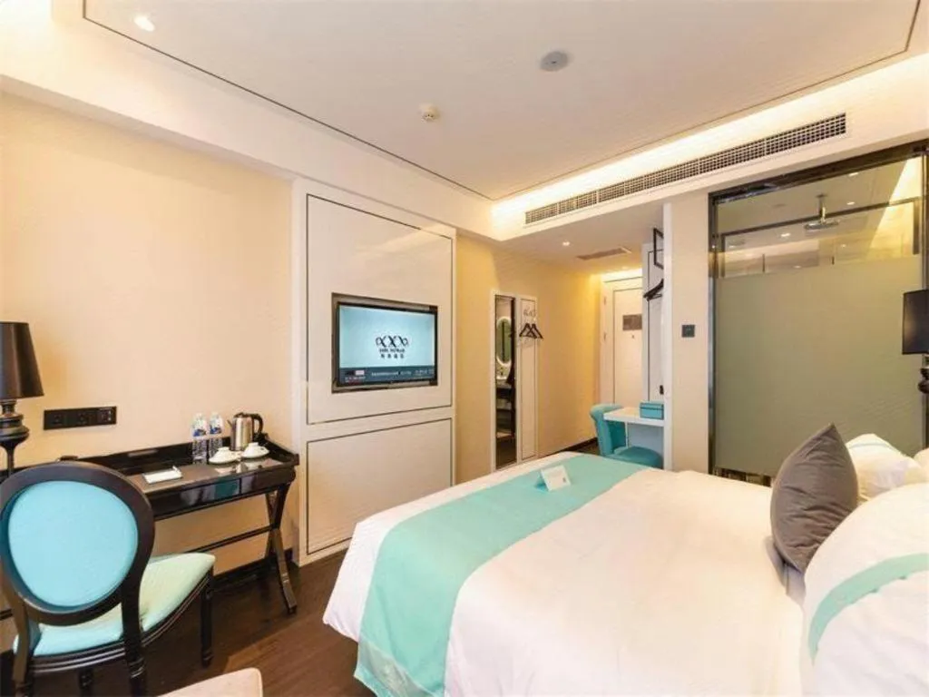 Bed in Xana Hotelle· Dalian Software Park University of Technology