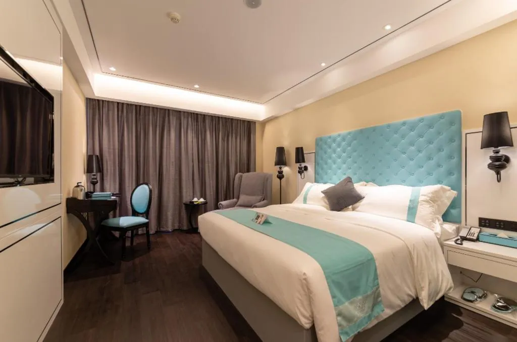 Bed in Xana Hotelle· Dalian Software Park University of Technology