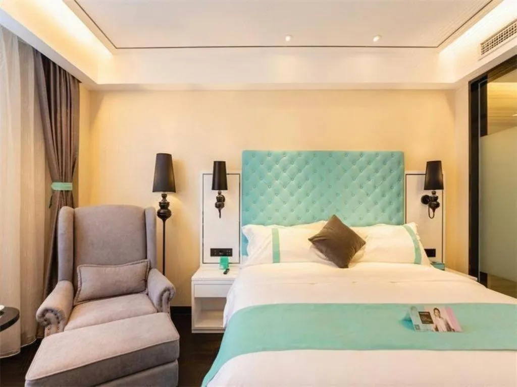 Bed in Xana Hotelle· Dalian Software Park University of Technology