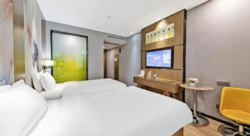 Bed in ZMAX Hotel Beijing Tongzhou Universal Tourist Resort Linheli Metro Station