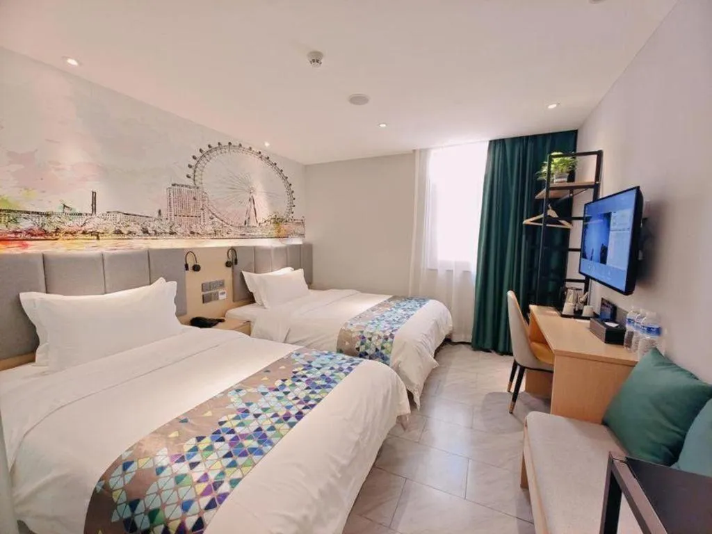 Bed in ZMAX Hotel Beijing Tongzhou Universal Tourist Resort Linheli Metro Station