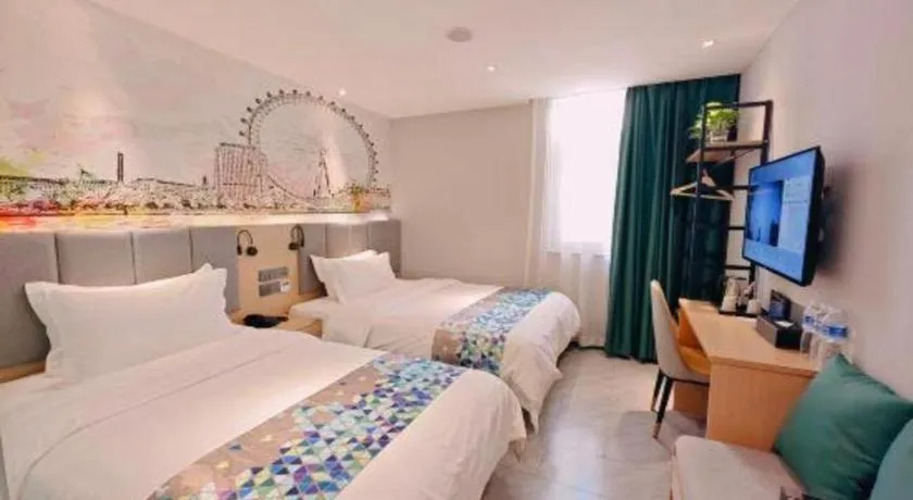 Bed in ZMAX Hotel Beijing Tongzhou Universal Tourist Resort Linheli Metro Station