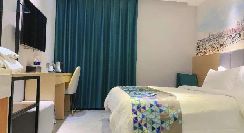 Bed in ZMAX Hotel Beijing Tongzhou Universal Tourist Resort Linheli Metro Station