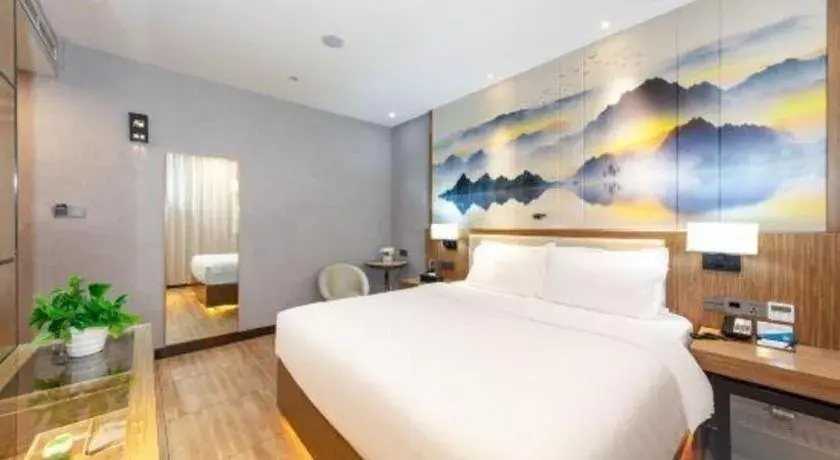 Bed in ZMAX Hotel Beijing Tongzhou Universal Tourist Resort Linheli Metro Station Bed in ZMAX Hotel Beijing Tongzhou Universal Tourist Resort Linheli Metro Station