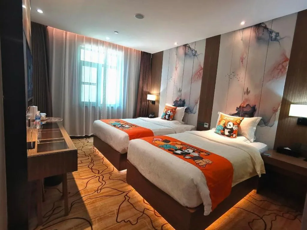 Bed in ZMAX Hotel Beijing Tongzhou Universal Tourist Resort Linheli Metro Station
