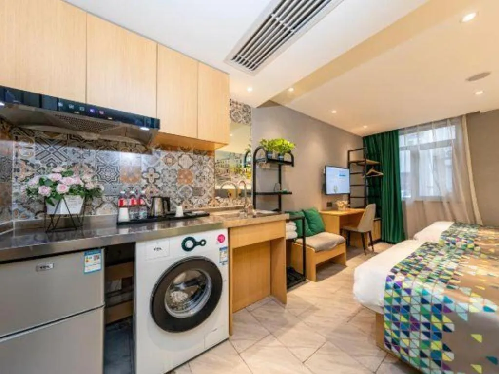 Bed in ZMAX Hotel Beijing Tongzhou Universal Tourist Resort Linheli Metro Station