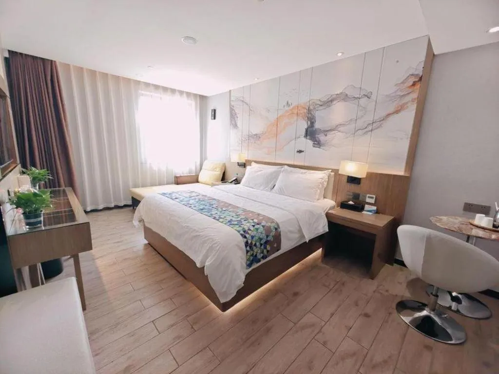 Bed in ZMAX Hotel Beijing Tongzhou Universal Tourist Resort Linheli Metro Station