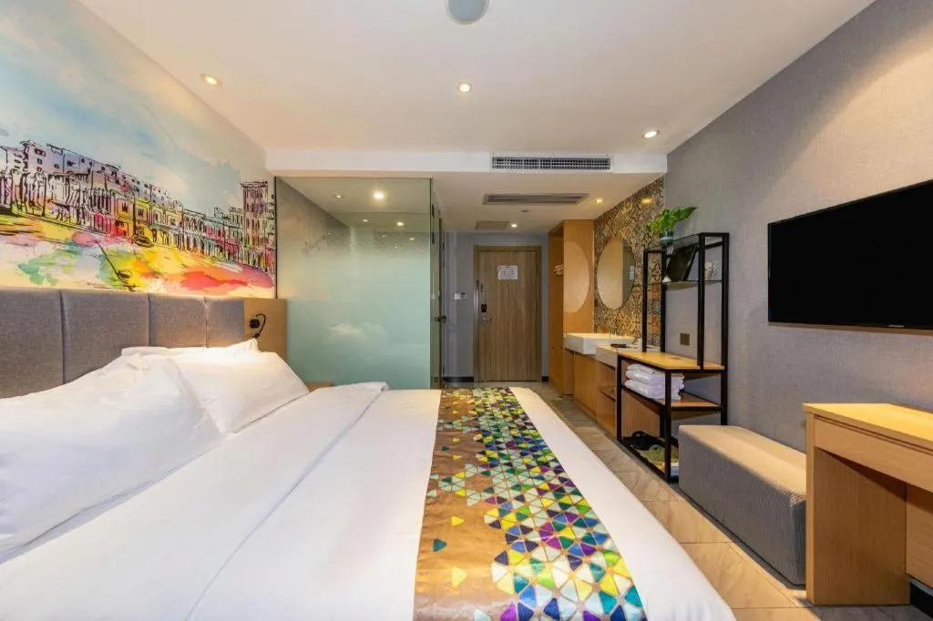 Bed in ZMAX Hotel Beijing Tongzhou Universal Tourist Resort Linheli Metro Station