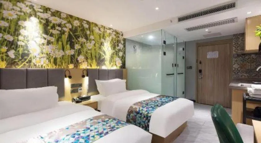 Bed in ZMAX Hotel Beijing Tongzhou Universal Tourist Resort Linheli Metro Station