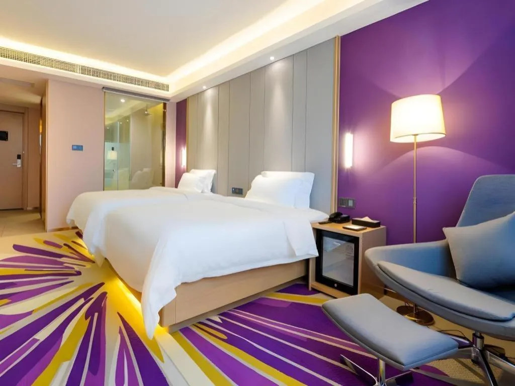 Bed in Lavande Hotel Lu County High-Speed Railway Station Wanhu Daduhui